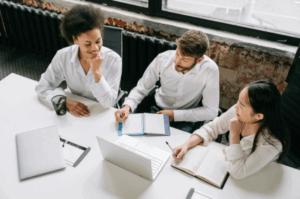 Why Corporate Professionals Are Choosing Franchise Ownership for More Freedom and Flexibility