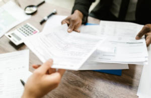 How Does a Business Brokerage Work?